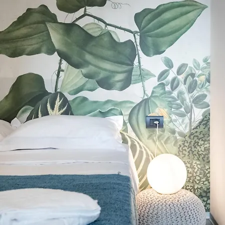 Modern Industrial Retreat Bucarest